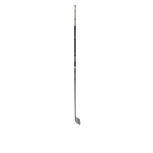 True Junior Hockey CATALYST 7X3 Blackout Goal Stick, Left Handed 4 True Junior Hockey CATALYST 7X3 Blackout Goal Stick, Left Handed - Image 4