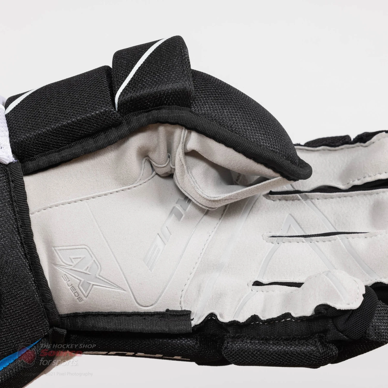 TRUE Catalyst Pro Senior Hockey Gloves 9 TRUE Catalyst Pro Senior Hockey Gloves - Image 9