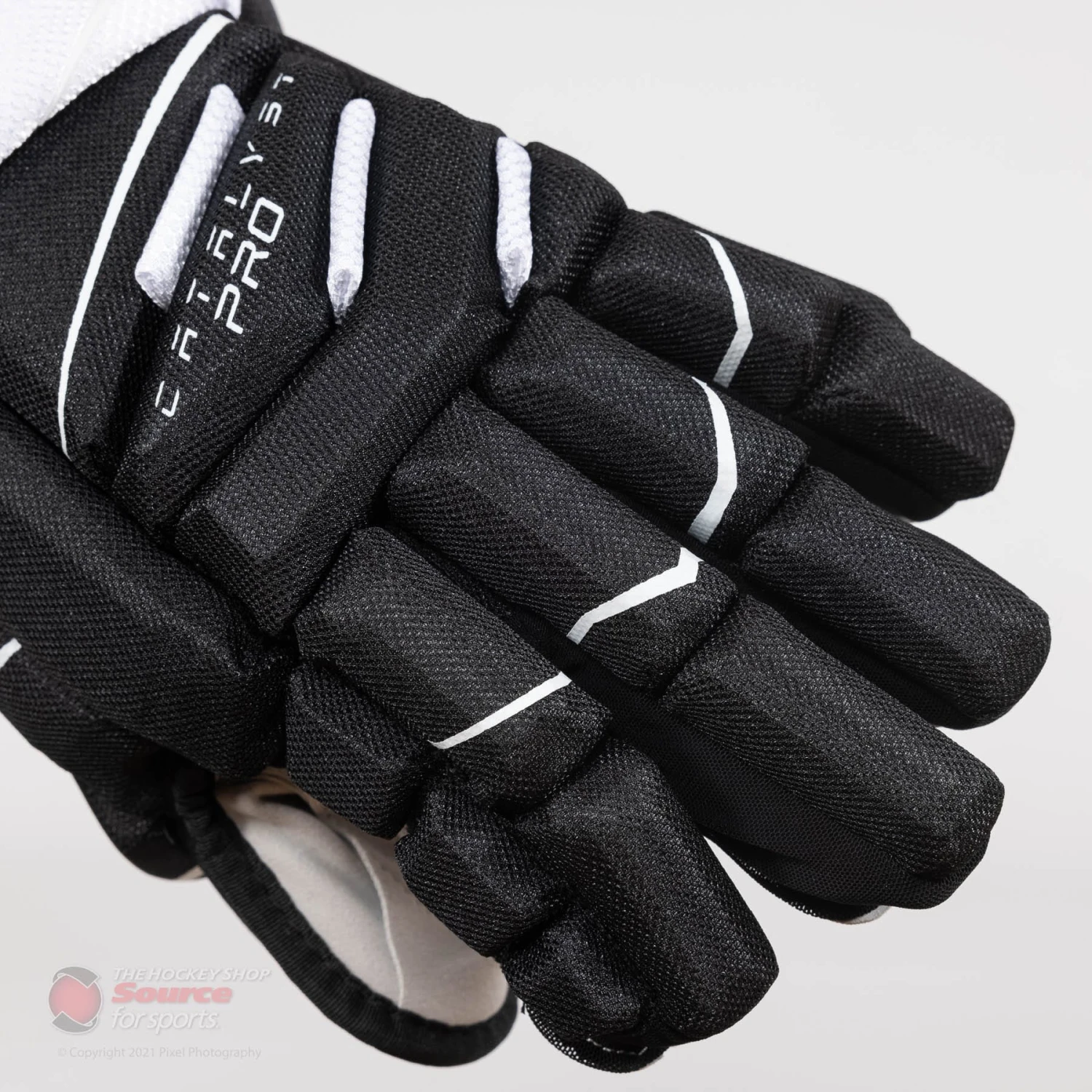 TRUE Catalyst Pro Senior Hockey Gloves 6 TRUE Catalyst Pro Senior Hockey Gloves - Image 6
