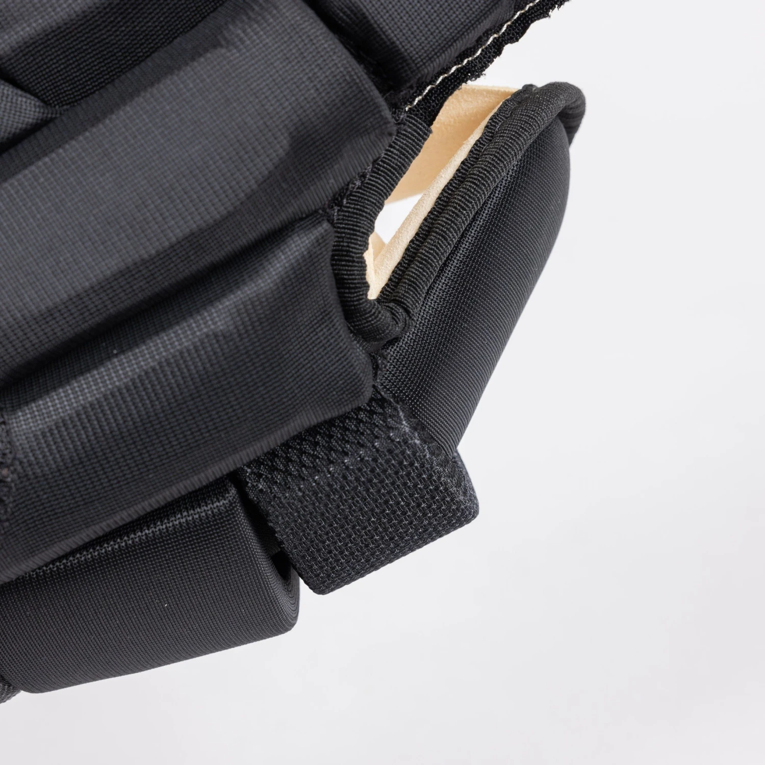 TRUE Catalyst Pro Stock Senior Hockey Glove - Winnipeg 10 TRUE Catalyst Pro Stock Senior Hockey Glove - Winnipeg - Image 10