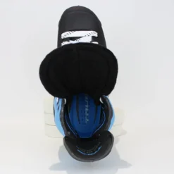 TRUE Player Junior Hockey Skates - Pro Stock - VH Holder - Blue Side - Size 4 -True true hockey skates true player junior hockey skates pro stock vh holder blue side size 4 4 r standard 15186620350530
