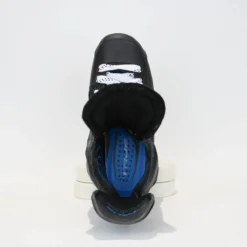 TRUE Player Junior Hockey Skates - Pro Stock - VH Holder - Size 5 -True true hockey skates true player junior hockey skates pro stock vh holder size 5 5 r standard 15186600460354