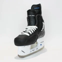 TRUE Player Senior Hockey Skates - Pro Stock - Shift Holder - Lightweight Tongue - Size 8 -True true hockey skates true player senior hockey skates pro stock shift holder lightweight tongue size 8 8 r standard 15187099975746