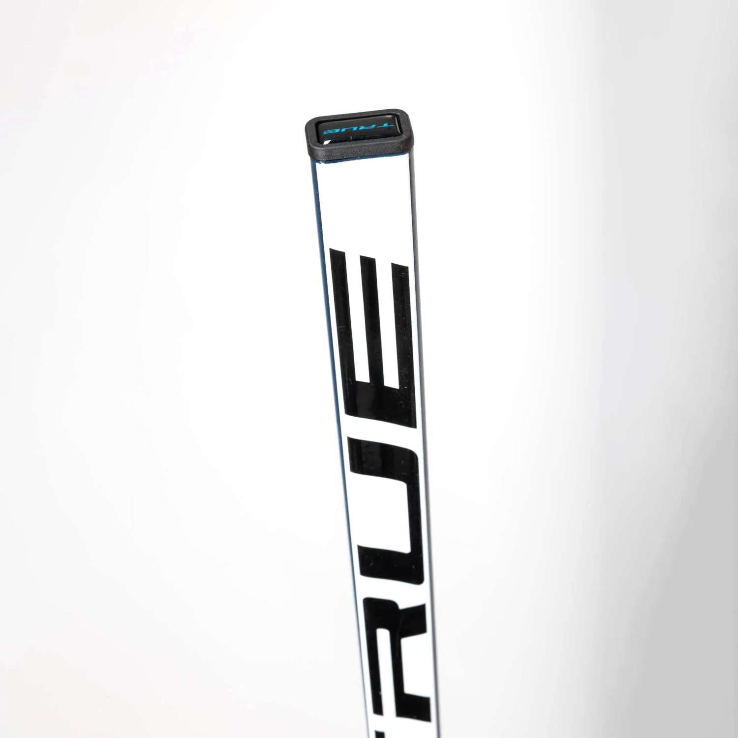 TRUE AX3 Intermediate Hockey Stick 7 TRUE AX3 Intermediate Hockey Stick - Image 7